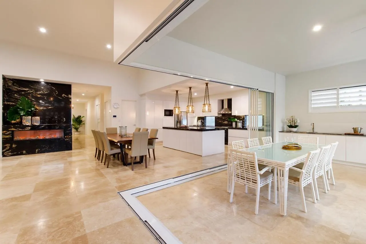 Holiday home Exquisite Riverside Living, Noosaville